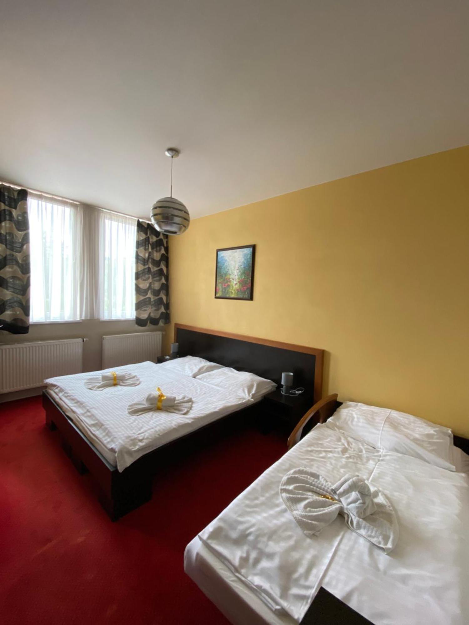 Guest House Penzion Fortuna Tvrdosin Exterior photo