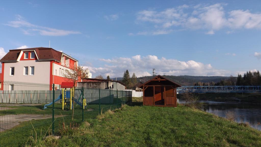 Guest House Penzion Fortuna Tvrdosin Exterior photo
