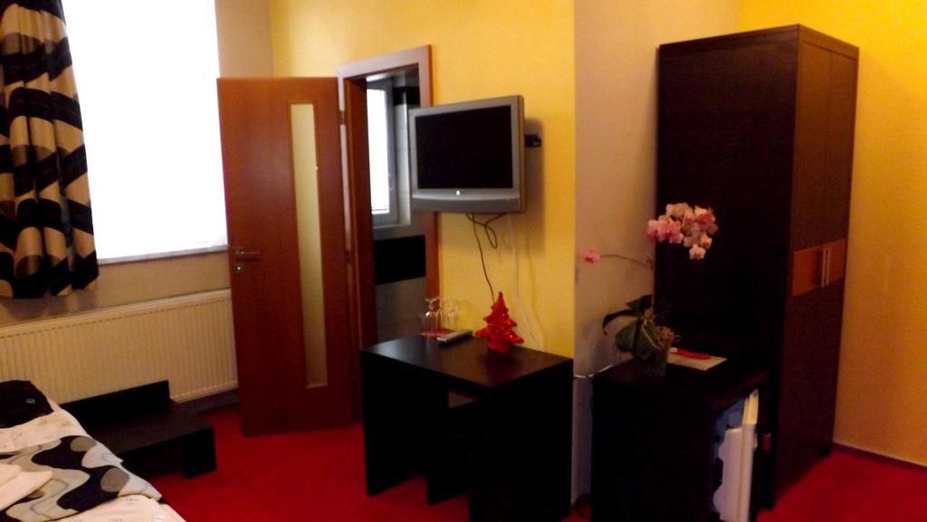 Guest House Penzion Fortuna Tvrdosin Room photo