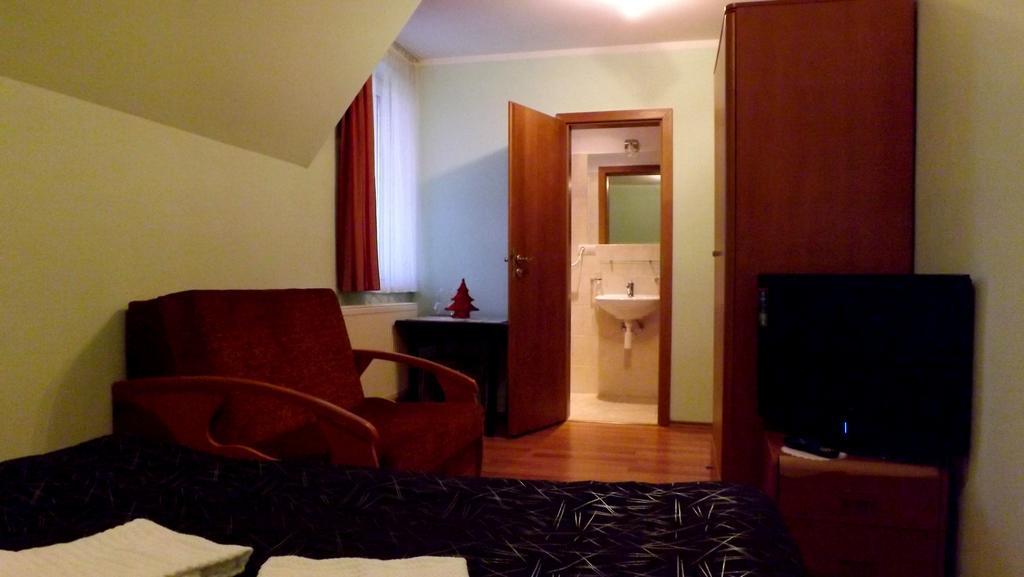 Guest House Penzion Fortuna Tvrdosin Room photo